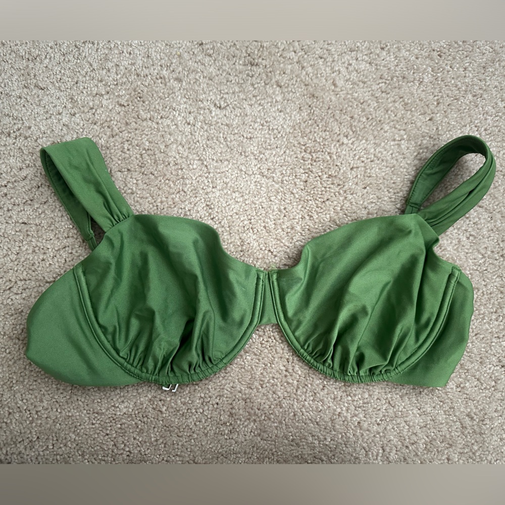 Abercrombie & Fitch Curve Love Wide Strap Pleated Underwire Bikini Top